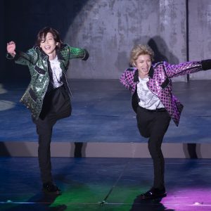 染谷俊之・植田圭輔らが出演する劇団シャイニング「エヴリィBuddy!」が東京で開幕 イメージ画像