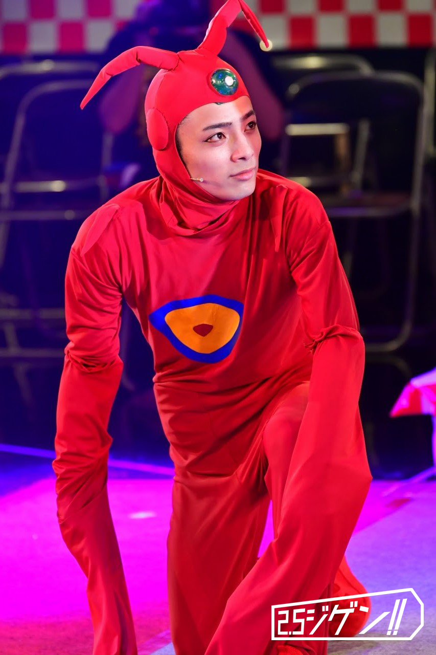 【ゲネプロレポ】細かいことは気にするな！　LIVEミュージカル演劇「チャージマン研！」R-2開幕 イメージ画像