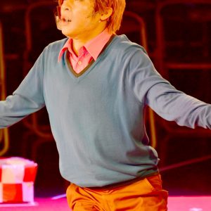 【ゲネプロレポ】細かいことは気にするな！　LIVEミュージカル演劇「チャージマン研！」R-2開幕 イメージ画像