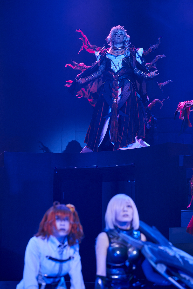 シリーズ集大成「Fate/Grand Order THE STAGE -冠位時間神殿ソロモン-」が開幕 イメージ画像