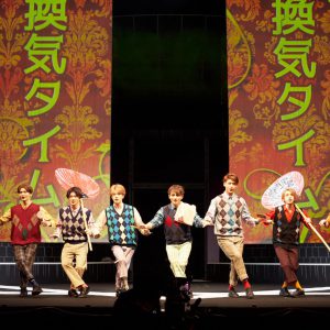舞台「パタリロ！」〜霧のロンドンエアポート〜、舞台写真＆キャストコメント公開 イメージ画像