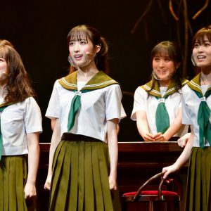 小栗有以の華麗な回し蹴り、舞台「マジムリ学園 蕾-RAI-」開幕　袂を分かつ3人の行く末は… イメージ画像
