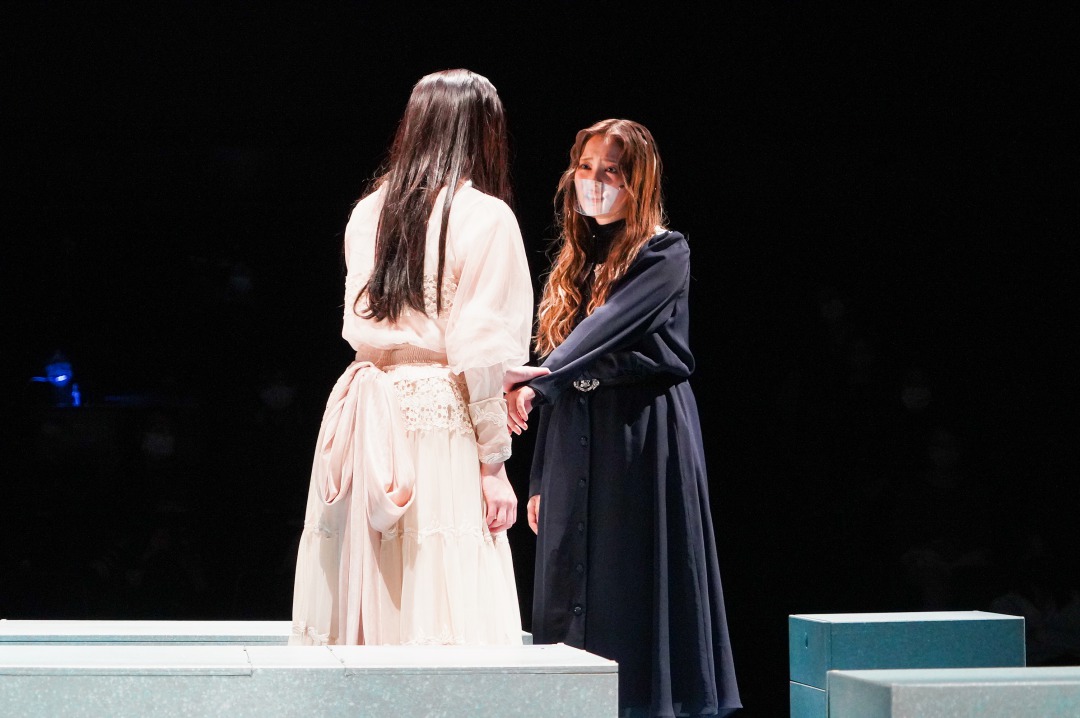 乃木坂46・松村沙友理ら出演、少女文學演劇「雨の塔」が開幕　舞台写真＆コメント到着 イメージ画像