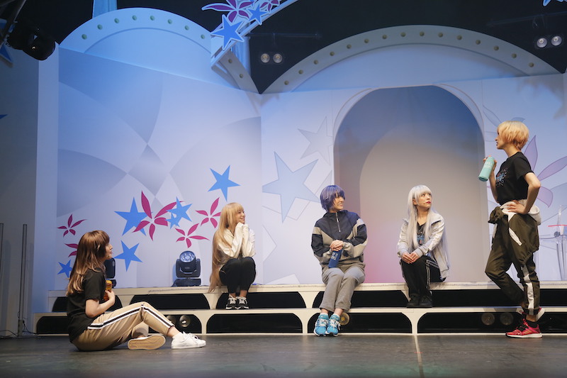 【ゲネプロレポート】女神候補生による「メガステ」開幕、Fluna＆Seleasの絢爛なステージ イメージ画像