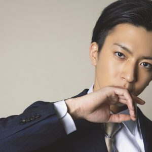 松島勇之介、甘いささやきや博多弁を披露　“ナマ声”付き写真集「A-VOICE」が発売 イメージ画像