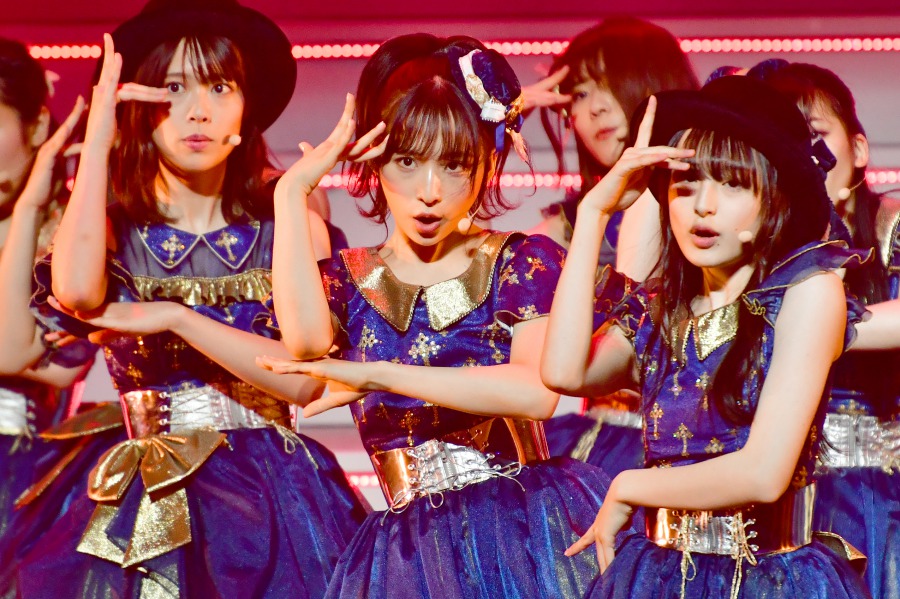 本田仁美、宮里莉羅の卒業セレモニーでエール　芝居＆ライブの『AKB48 THE AUDISHOW』 イメージ画像