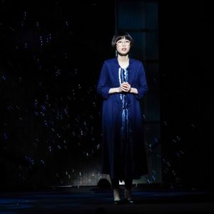 川﨑皇輝の舞台初主演作『ロミオとロザライン』が開幕　舞台写真＆コメント到着 イメージ画像