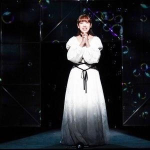 川﨑皇輝の舞台初主演作『ロミオとロザライン』が開幕　舞台写真＆コメント到着 イメージ画像