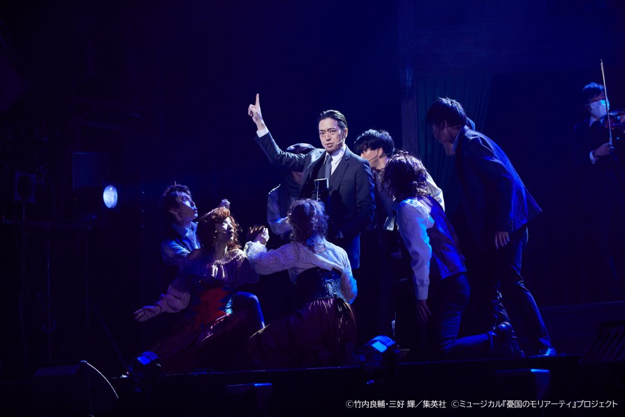 鈴木勝吾「“真実”を観てください」、『モリミュ』Op.3舞台写真＆キャストコメントが到着 イメージ画像