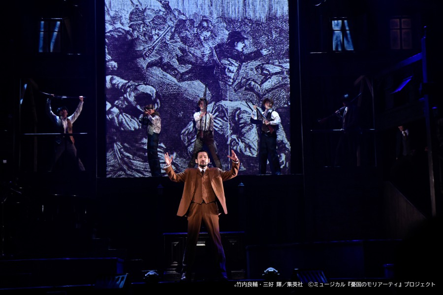 鈴木勝吾「“真実”を観てください」、『モリミュ』Op.3舞台写真＆キャストコメントが到着 イメージ画像