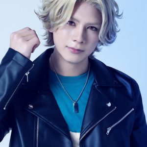 舞台スケスタ、ジャージで氷上を舞うメインビジュアル＆制服姿が公開 イメージ画像
