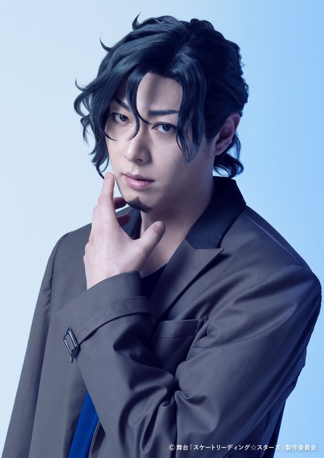 舞台スケスタ、ジャージで氷上を舞うメインビジュアル＆制服姿が公開 イメージ画像