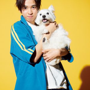 設楽銀河、制服姿からスーツ＆メガネ姿まで　ビジュアルムック「A-VOICE」に登場 イメージ画像
