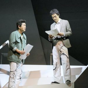 鈴木拡樹＆荒牧慶彦W主演「バクマン。」THE STAGEが開幕、水で表現する心情 イメージ画像