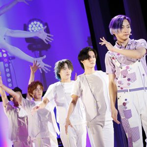 木津つばさ・陳内将ら“おにいさん”が歌にお絵描きに…「うたってにこりん☆」お遊戯会レポート イメージ画像