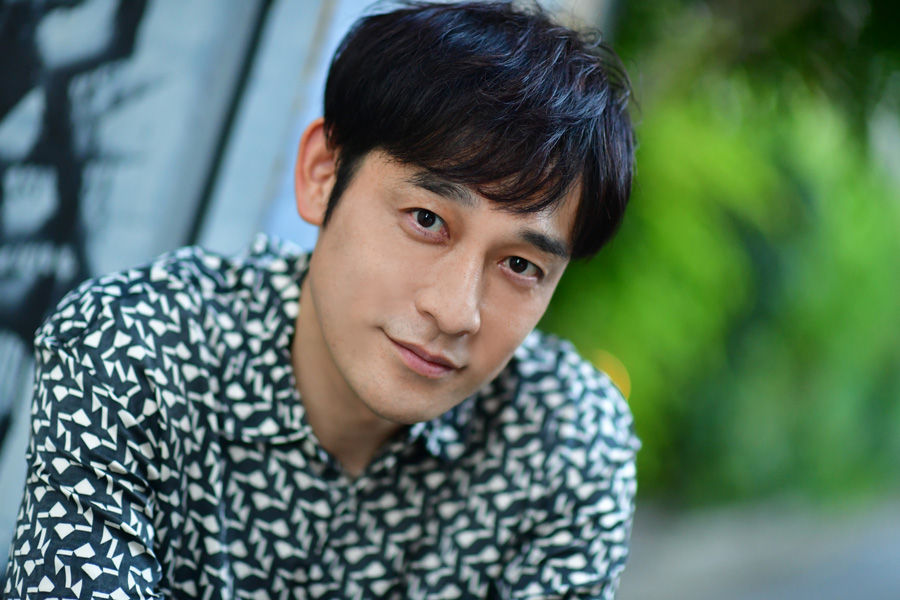 村田充×和泉宗兵「ロボ・ロボ」で初共演　認め合う互いの実力、小劇場への愛情… イメージ画像