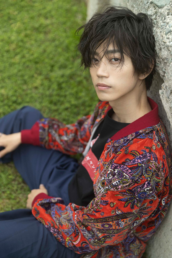 高橋健介の1st写真集「モライモノ」発売決定、鍛え上げた肉体美を披露 イメージ画像