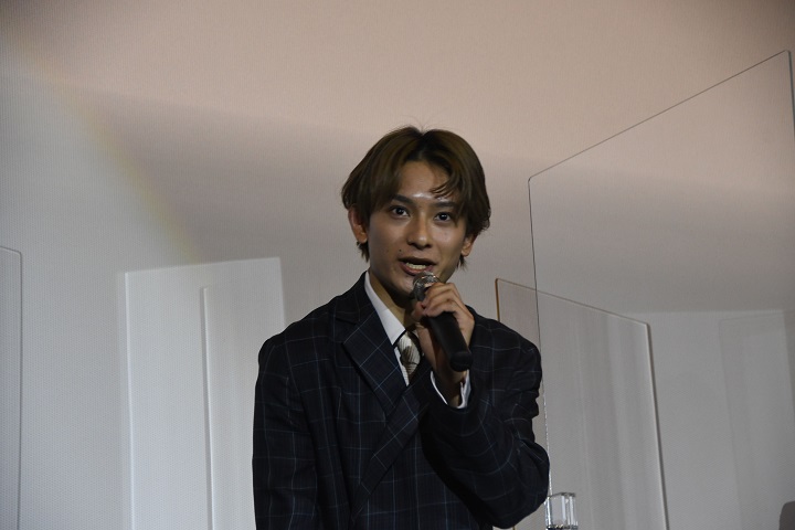 アクションシーンは「痛いし、つらい」　映画「文スト」舞台あいさつで監督に訴えたのは？ イメージ画像