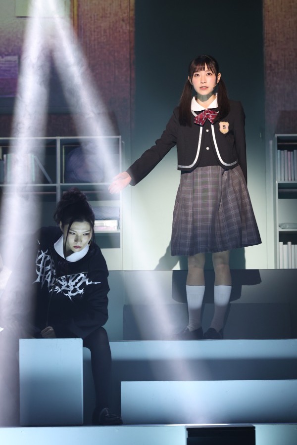 “今を全力で生きています”　「王妃の帰還」開幕、舞台写真＆キャストコメント公開 イメージ画像