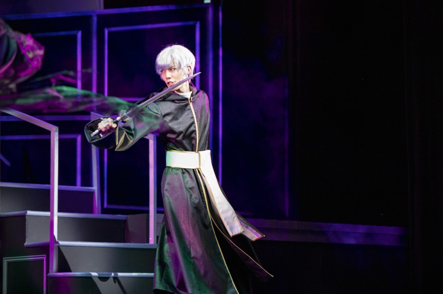 演戯「ヴィジュアルプリズン」開幕！　舞台写真＆正木郁・佐々木喜英らキャストコメントを公開 イメージ画像