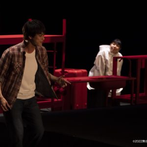曽田陵介「楽しさだったり怖さだったりが、細かく表現されている」　舞台『パレード』開幕 イメージ画像