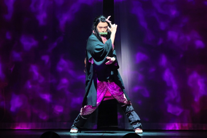 舞台「鬼滅の刃」其ノ参 無限夢列車が開幕　小林亮太・矢崎広らの舞台写真とコメント到着 イメージ画像