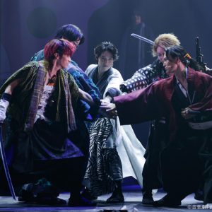阪本奨悟「観る方によって考え方が変わる」、糸川耀士郎「笑いながら泣ける作品」　音楽劇『まほろばかなた』開幕 イメージ画像