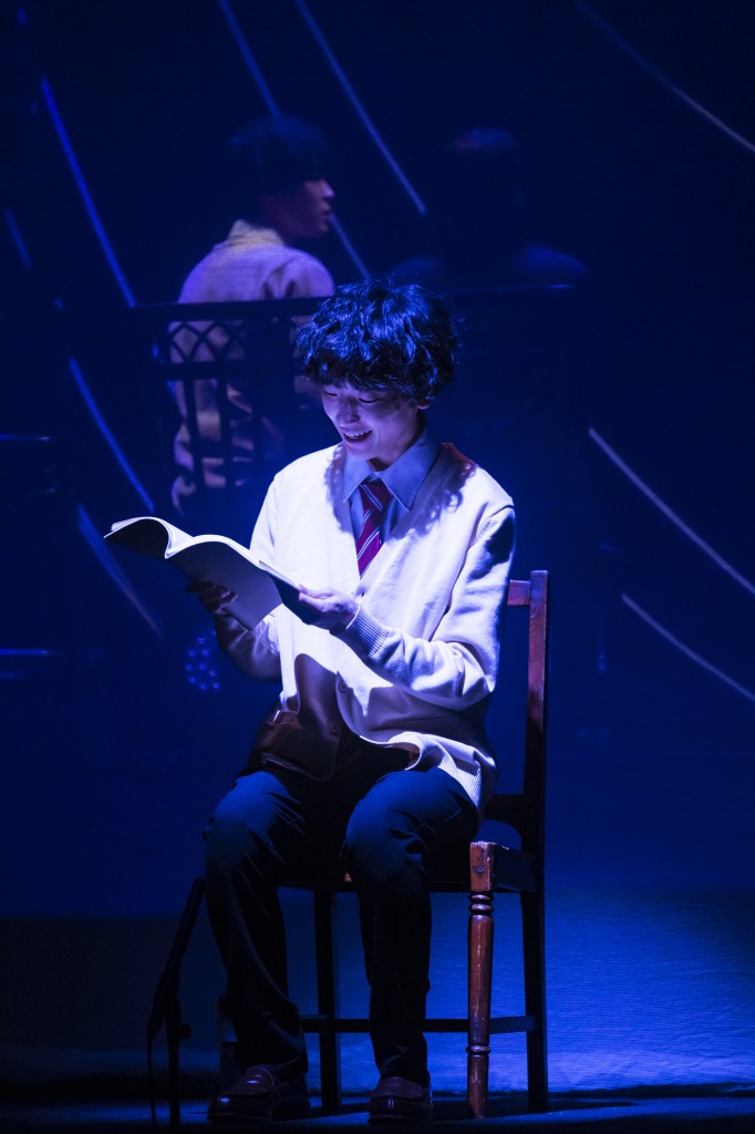 狩野翔・山谷祥生・小西成弥ら出演、朗読劇『恋と嘘』開幕　舞台写真が解禁 イメージ画像