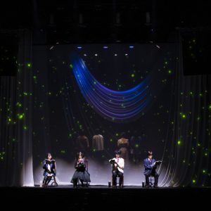 狩野翔・山谷祥生・小西成弥ら出演、朗読劇『恋と嘘』開幕　舞台写真が解禁 イメージ画像