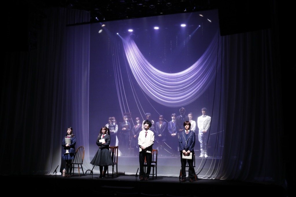 狩野翔・山谷祥生・小西成弥ら出演、朗読劇『恋と嘘』開幕　舞台写真が解禁 イメージ画像