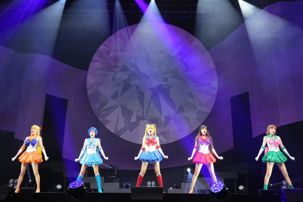 田中梨瑚「ライブとお芝居のどちらの魅力も兼ね備えたステージ」　「美少女戦士セーラームーン」30周年記念Festival開幕 イメージ画像