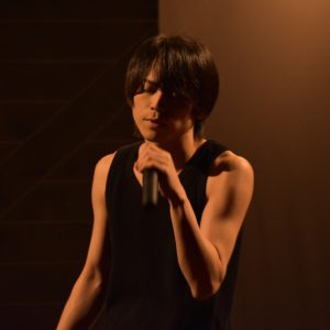 突如として閉じ込められた4人の人間の会話劇から想起させる鈴木茉美の現在地　『点滅』ゲネプロレポート イメージ画像