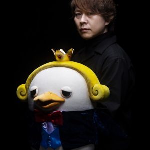 舞台「よんでますよ、アザゼルさん。」置鮎龍太郎・高橋広樹らの追加ビジュアル解禁　回替わりゲストも発表 イメージ画像