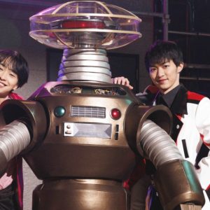 平松來馬主演　昭和からきた新人シンガーが令和を駆けめぐる、舞台「原色★歌謡曲図鑑」上演へ イメージ画像