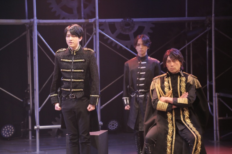 日向野祥・フクシノブキら出演、第三次世界大戦敗戦後の日本が描かれる『漆黒ノ戰花−再演−』ゲネプロレポート イメージ画像