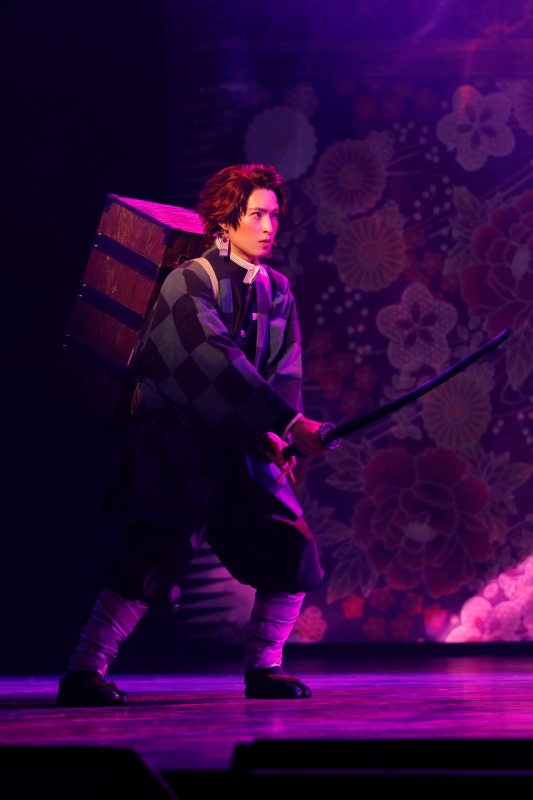 舞台「鬼滅の刃」其ノ肆 遊郭潜入、東京公演開幕　舞台写真が到着 イメージ画像