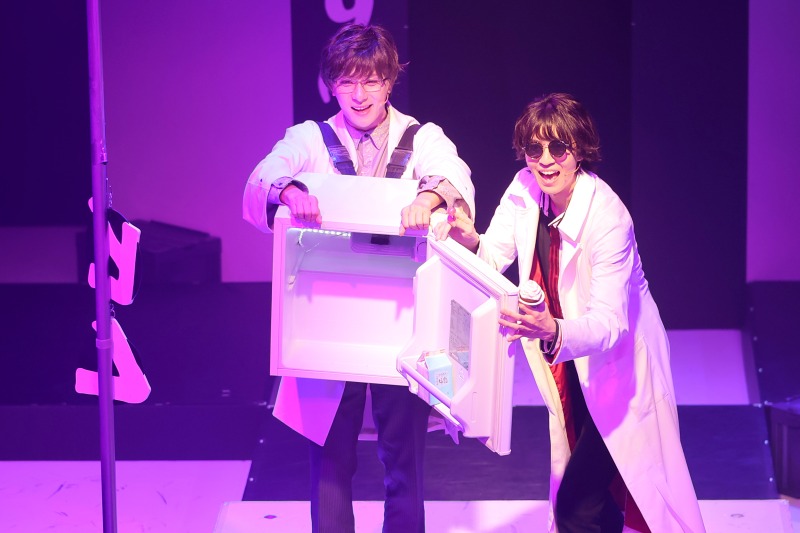 特殊ミステリー歌劇「心霊探偵八雲」-呪いの解法-が開幕　舞台写真＆コメントが到着 イメージ画像