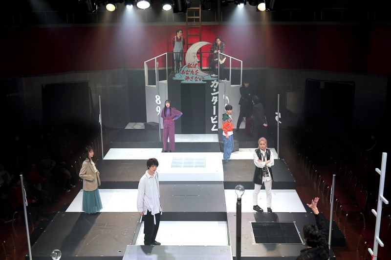 特殊ミステリー歌劇「心霊探偵八雲」-呪いの解法-が開幕　舞台写真＆コメントが到着 イメージ画像